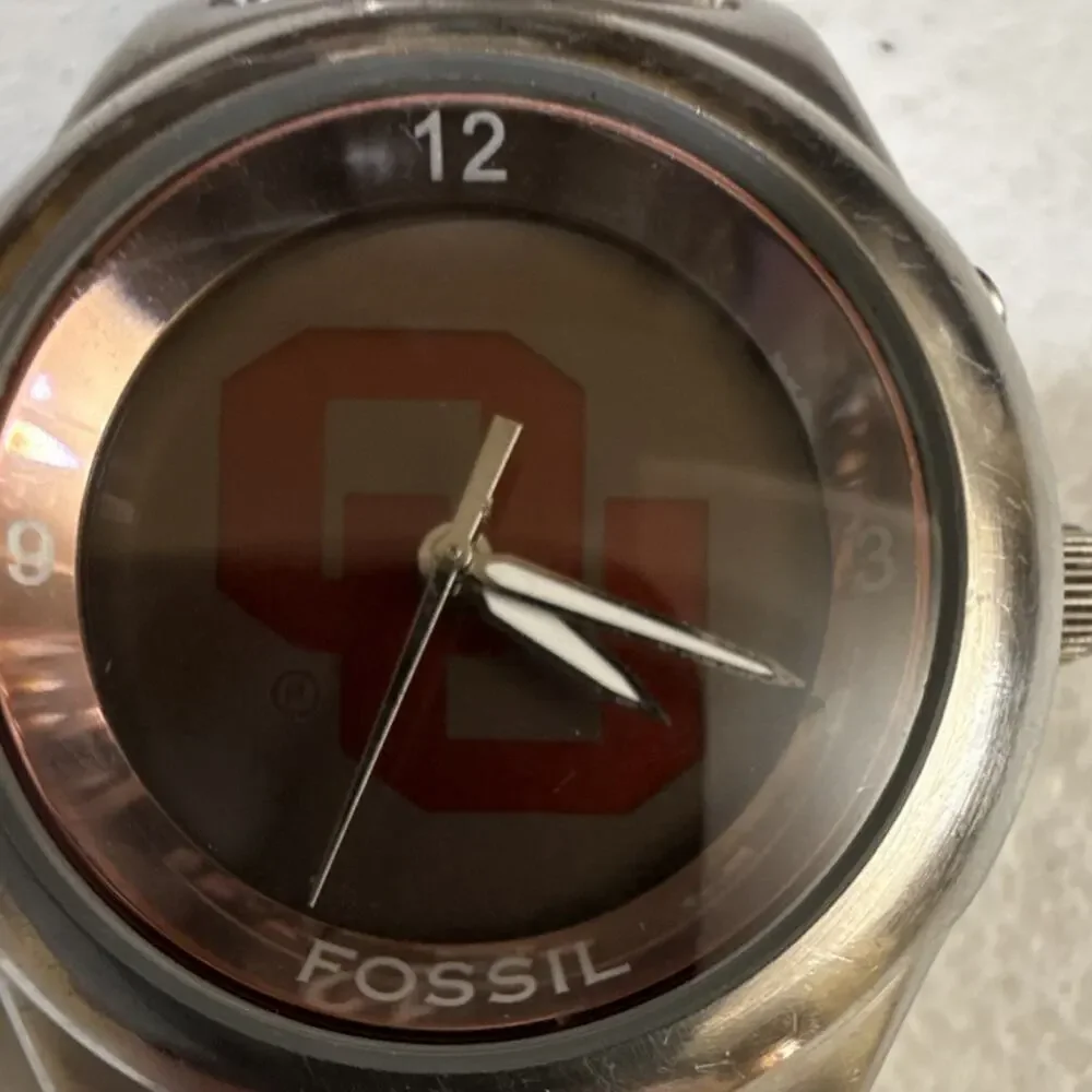 Men’s Fossil Kaleido L12092 Red/OU Dial 38mm Case 5.75” Band New Batteries (G2)
